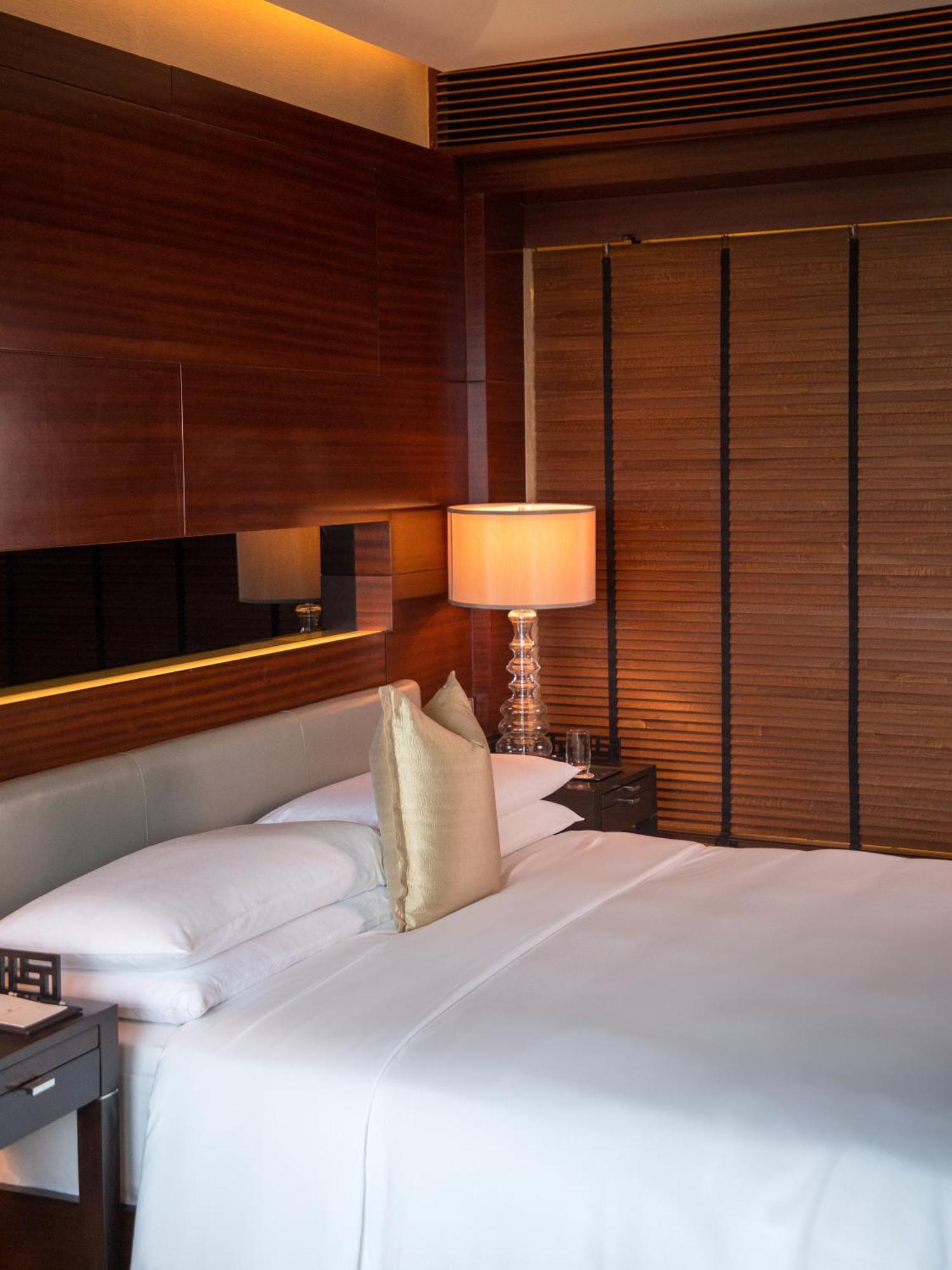 The Leela Ambience Gurugram Hotel & Residences - The Luxury Urban Sanctuary Gurgaon Eksteriør billede